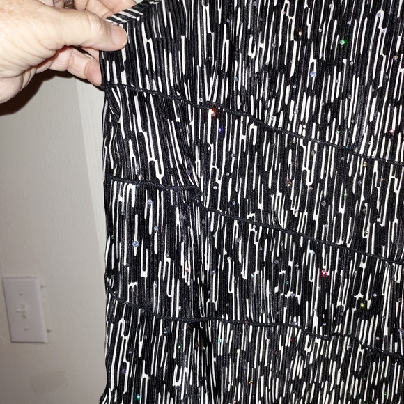 Brittany black woman's pleated sequin ruffled top - Picture 3 of 6